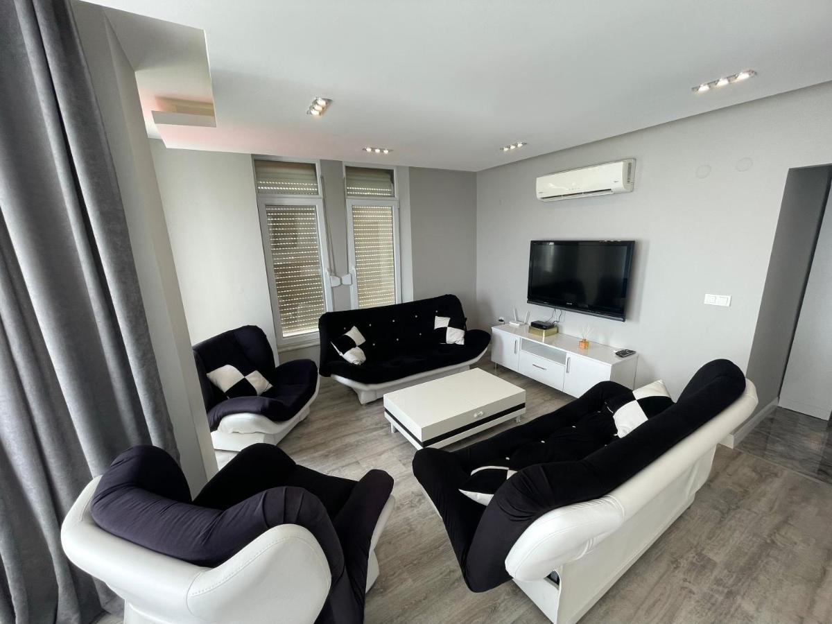 Sa Apartments! Beachfront Apartment With Sea View & Pool Аланя Екстериор снимка