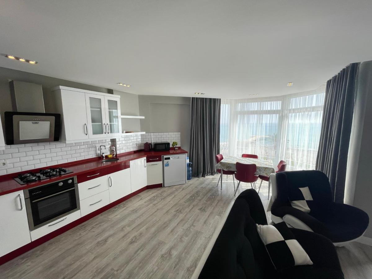 Sa Apartments! Beachfront Apartment With Sea View & Pool Аланя Екстериор снимка