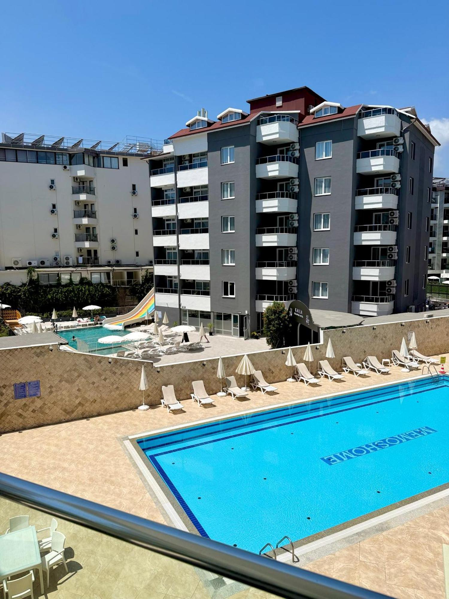 Sa Apartments! Beachfront Apartment With Sea View & Pool Аланя Екстериор снимка